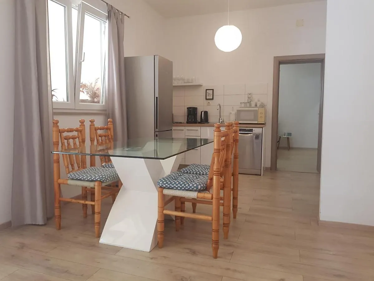 Apartment Antonija I Mateo, Apartment In The Center Of Split Rooms 0*,