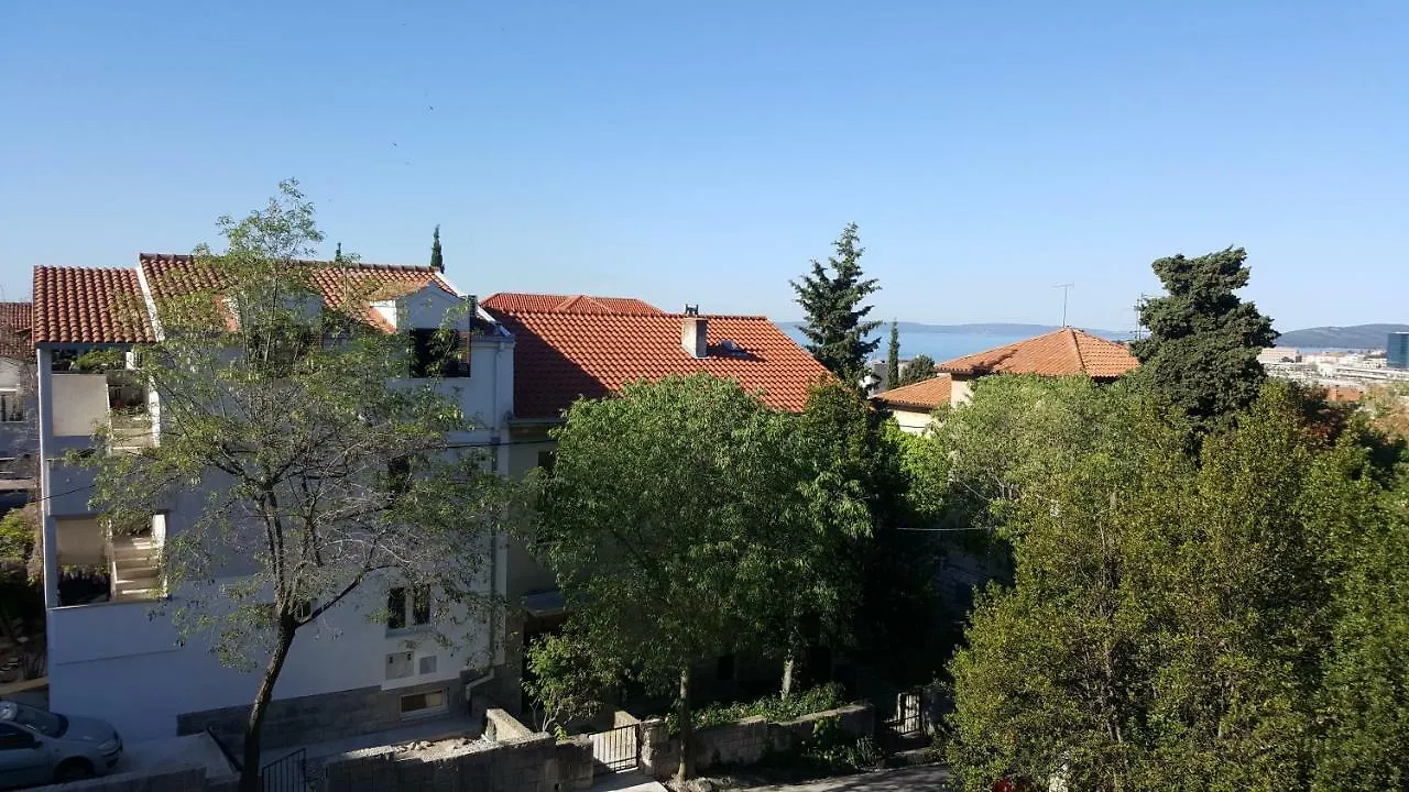 Apartment Antonija I Mateo, Apartment In The Center Of Split Rooms 0*,